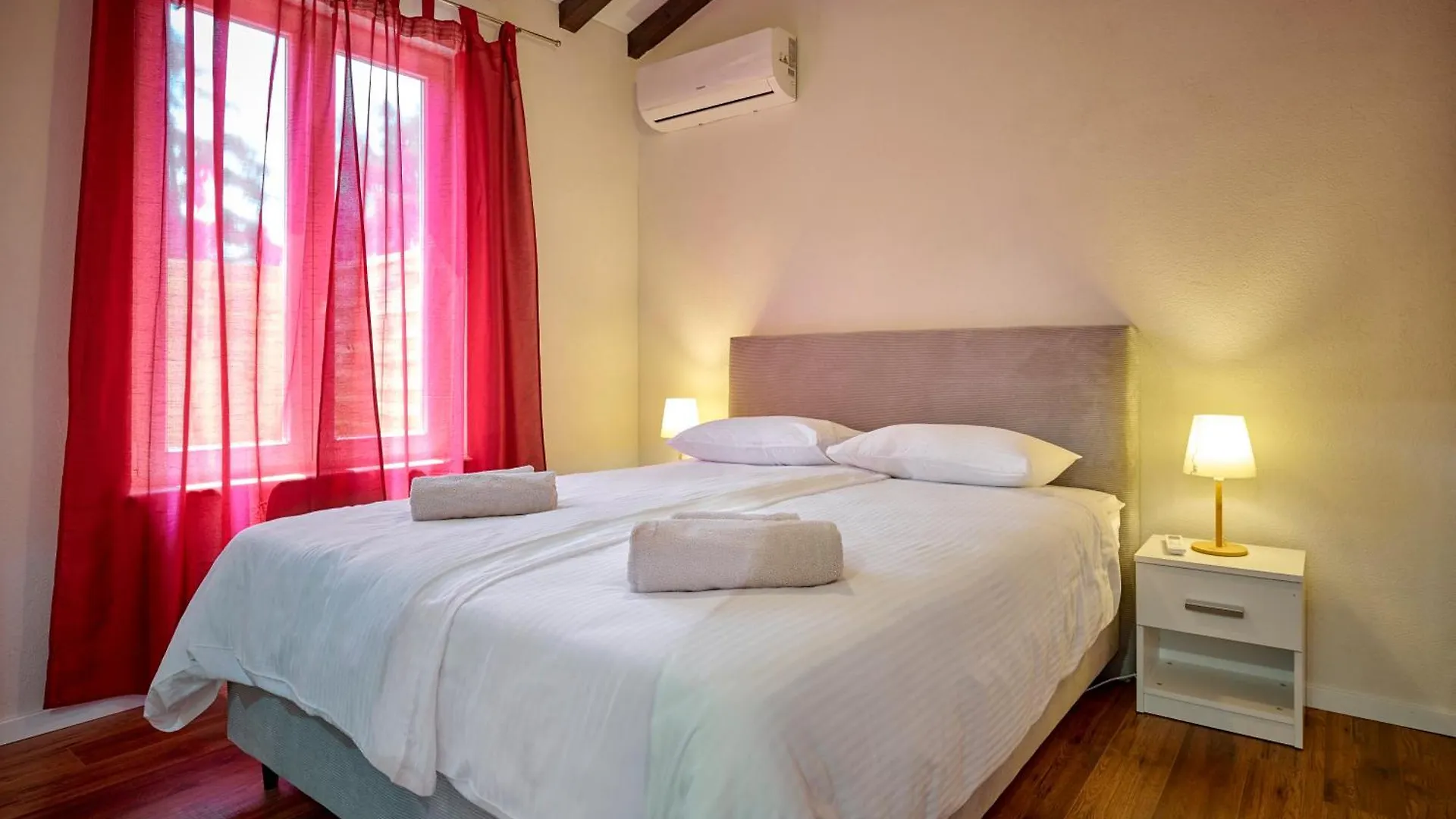 Villa Spadici 80M From The Beach Porec Croatia