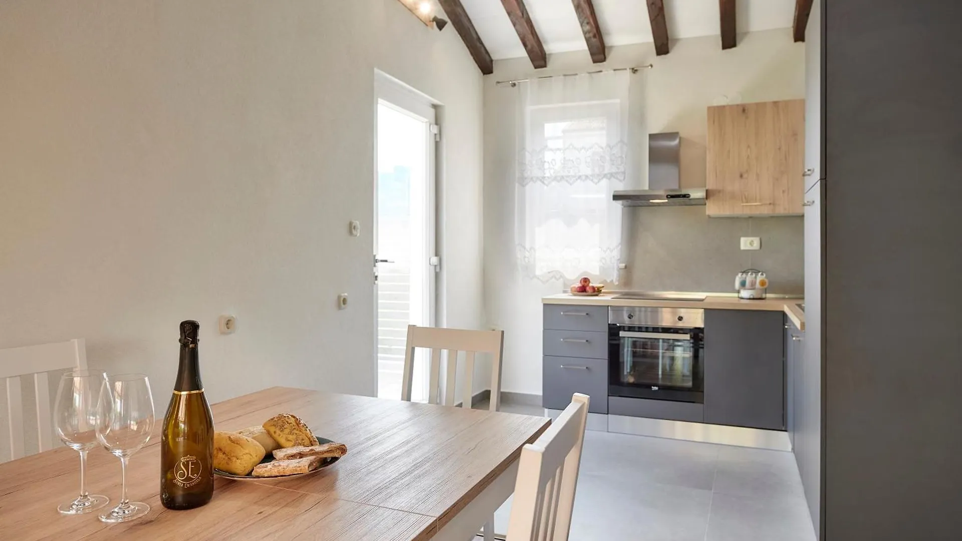 Villa Spadici 80M From The Beach Porec