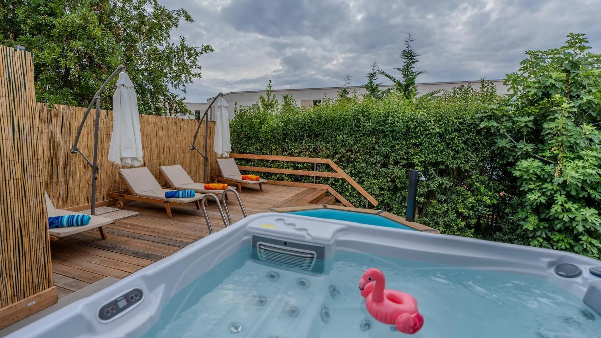 Villa Spadici 80M From The Beach contacts