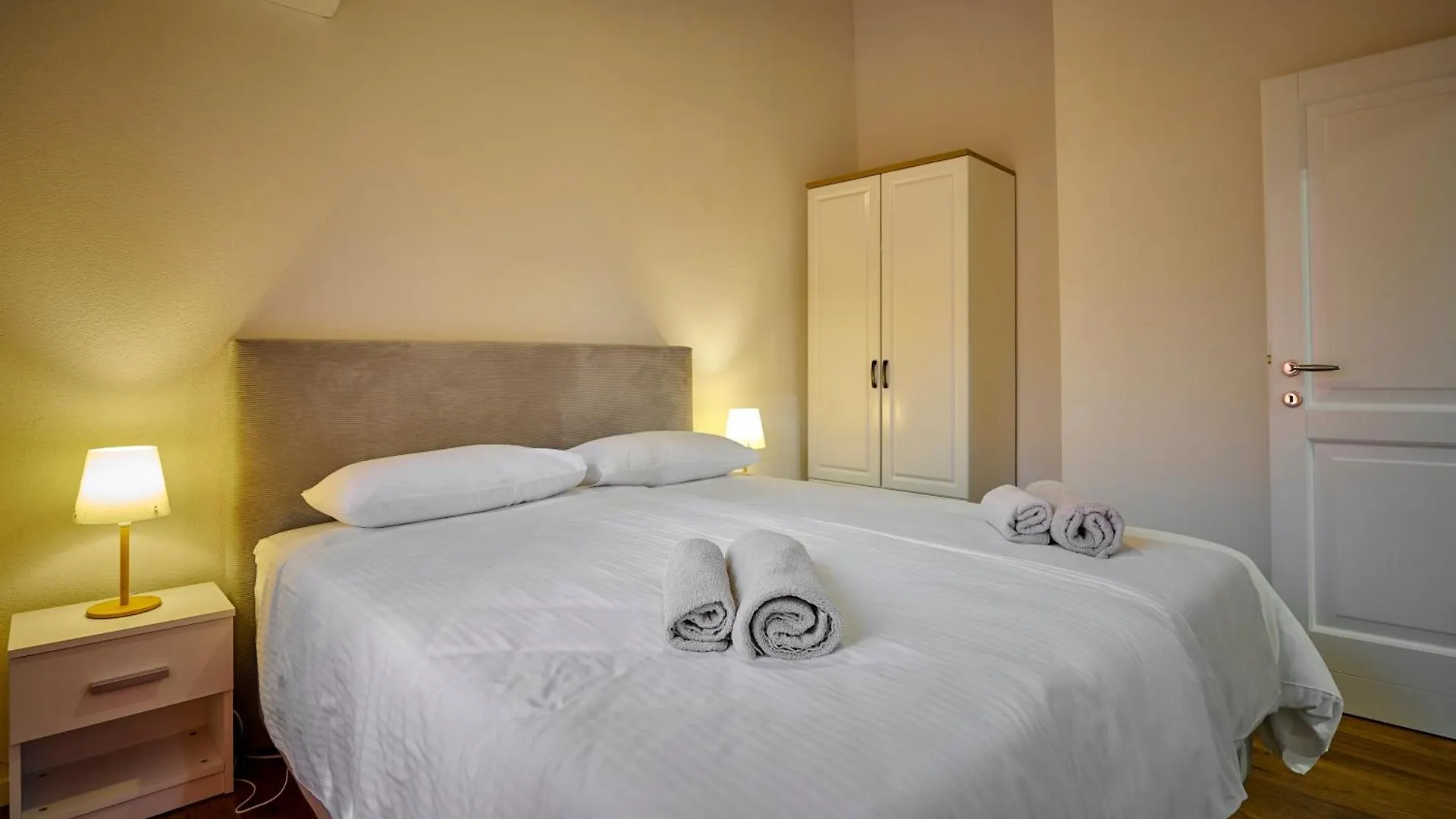 Villa Spadici 80M From The Beach Porec